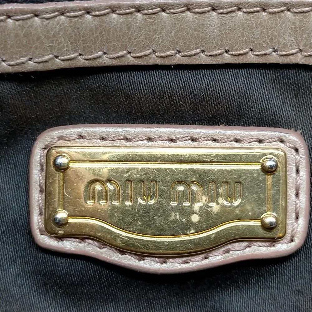 666114C V Miu Miu Crossbody Bag Beige Leather - Picture 6 of 9